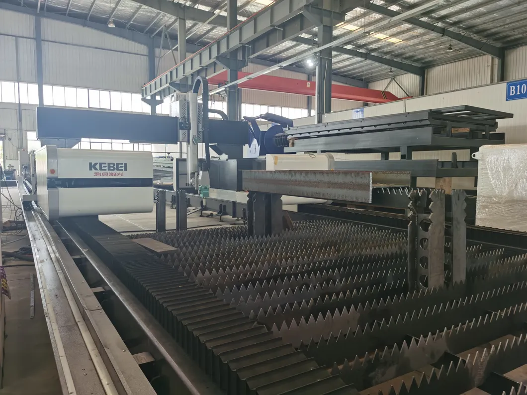 Max source de puissance laser banc de travail de découpe laser 24000mm pour les matériaux lourds 4